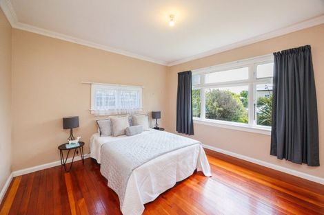 Photo of property in 11 Moore Street, West End, Palmerston North, 4412