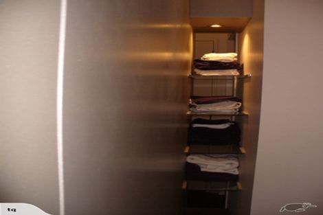 Photo of property in Gerondis Bldg Apartments, 408/60 Willis Street, Wellington Central, Wellington, 6011