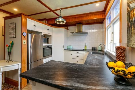 Photo of property in 28 Dorset Avenue, Westown, New Plymouth, 4310