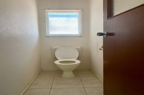 Photo of property in 4 Roadley Avenue, Sunnyhills, Auckland, 2010