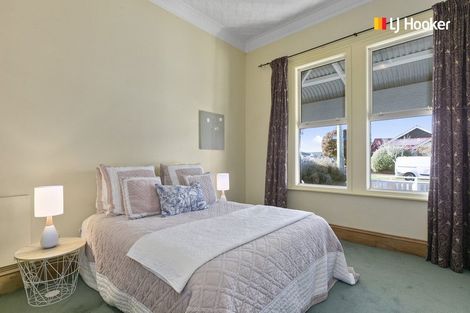 Photo of property in 40 Hargest Crescent, Saint Kilda, Dunedin, 9012
