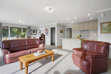 Photo of property in 18 Saint Andrews Hill Road, Mount Pleasant, Christchurch, 8081