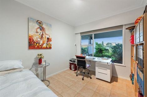 Photo of property in 37 Carey Street, Maeroa, Hamilton, 3200