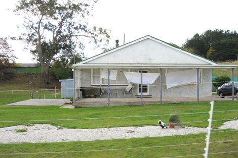 Photo of property in 39 Saint Albans Street, Kaitangata, 9210