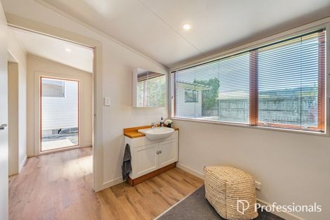 Photo of property in 38 Routley Crescent, Elderslea, Upper Hutt, 5018