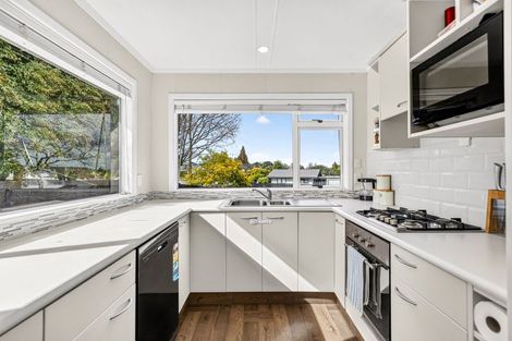 Photo of property in 64 Pohutukawa Drive, Pukete, Hamilton, 3200
