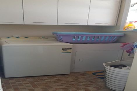 Photo of property in 15 Charles Street, Clouston Park, Upper Hutt, 5018