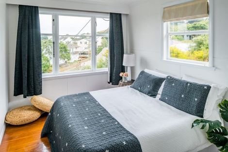 Photo of property in 12 Owhiti Street, Titahi Bay, Porirua, 5022