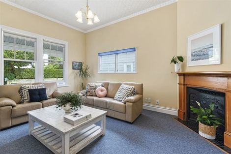 Photo of property in 36 Church Street, Devonport, Auckland, 0624