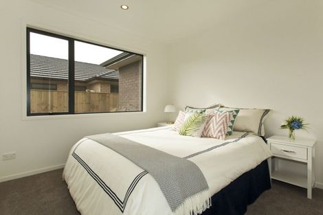 Photo of property in 62 Matua Road, Huapai, Kumeu, 0810