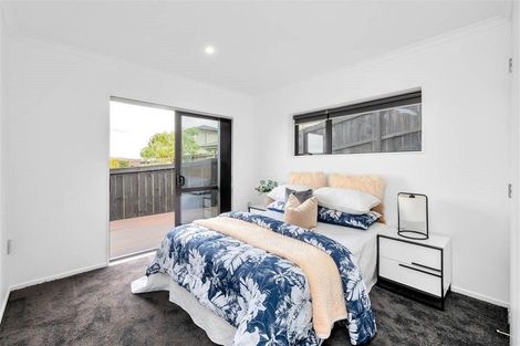Photo of property in 12 San Casello Rise, Henderson, Auckland, 0612