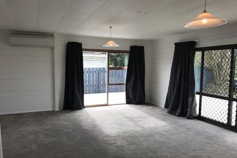 Photo of property in 1/20 Lane Road, Weymouth, Auckland, 2103