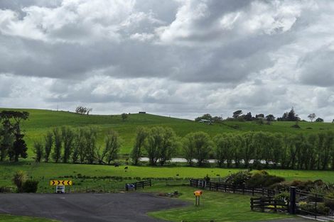 Photo of property in 38 Old Vintners Close, Te Kauwhata, 3782