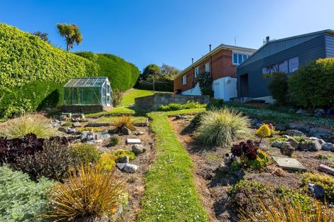 Photo of property in 1 Jane Street, Macandrew Bay, Dunedin, 9014