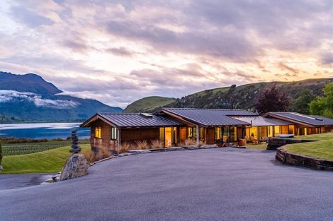 Photo of property in 37 Central Park Avenue, Lake Hayes, Queenstown, 9371