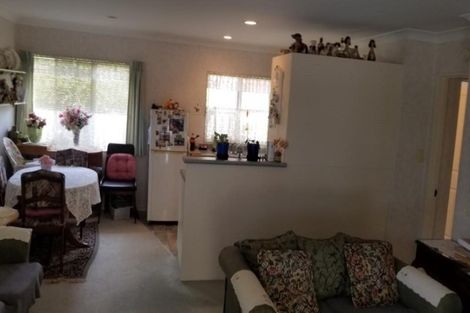 Photo of property in 1/2 Doment Crescent, Orewa, 0931