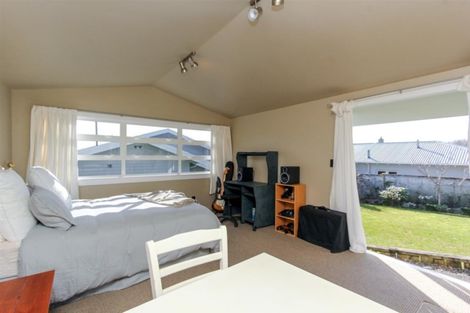 Photo of property in 145 Clawton Street, Westown, New Plymouth, 4310