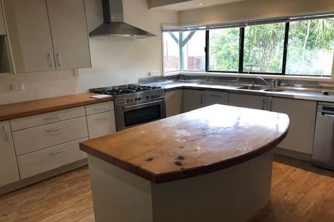 Photo of property in 215 Nixon Road, Taupaki, Henderson, 0782