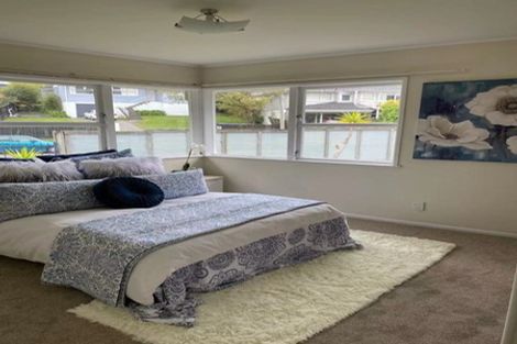 Photo of property in 5 Jonathan Place, Sunnynook, Auckland, 0620