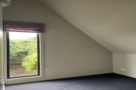 Photo of property in 15 Ruapehu Drive, Fitzherbert, Palmerston North, 4410