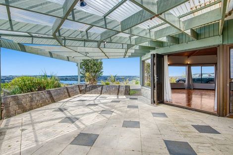 Photo of property in 9 Maire Road, Orewa, 0931