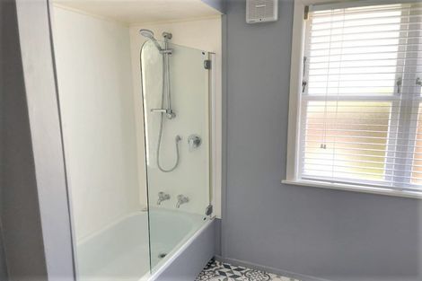 Photo of property in 24 Norana Road, Maoribank, Upper Hutt, 5018