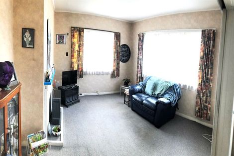 Photo of property in 240 High Street, Dannevirke, 4930