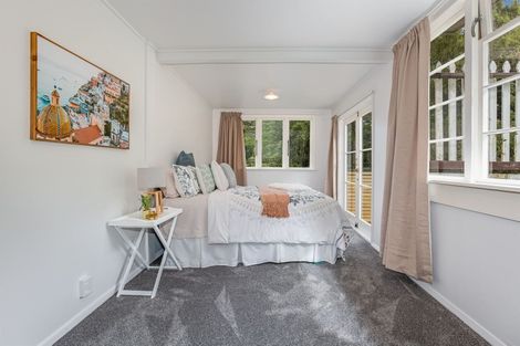 Photo of property in 78 Airlie Road, Plimmerton, Porirua, 5026