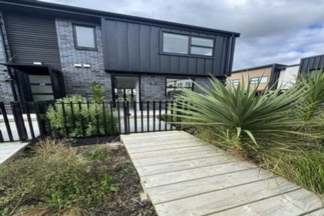 Photo of property in 660e Swanson Road, Swanson, Auckland, 0612