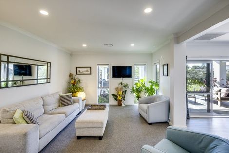 Photo of property in 73 Mcelwee Street, Jervoistown, Napier, 4112