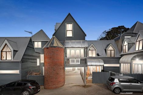 Photo of property in 4/1 Cottleville Terrace, Thorndon, Wellington, 6011