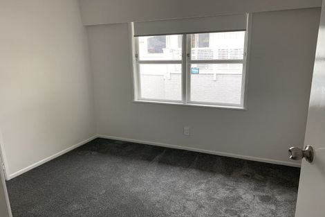 Photo of property in 122 Hepburn Road, Glendene, Auckland, 0602