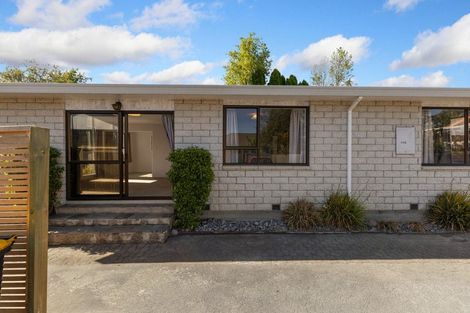 Photo of property in 2/94a Condell Avenue, Papanui, Christchurch, 8053