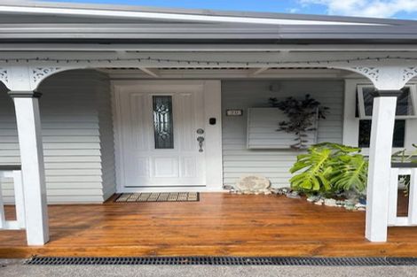 Photo of property in 2/2 Kiteroa Terrace, Rothesay Bay, Auckland, 0630