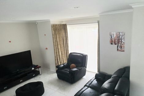 Photo of property in 21 Hakawai Avenue, Takanini, 2112