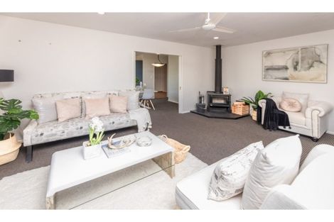 Photo of property in 13 Brooker Place, Kirwee, Darfield, 7571