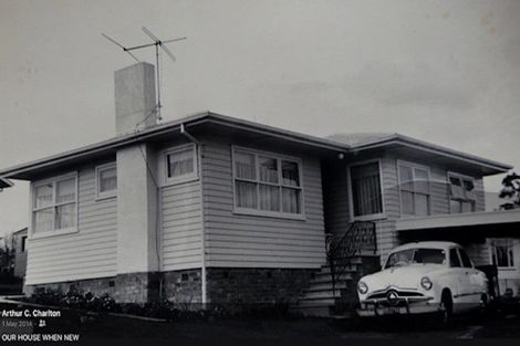 Photo of property in 17 Kaikoura Street, Henderson, Auckland, 0612