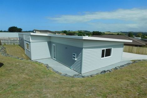 Photo of property in 19 Weka Street, Mangawhai, 0505