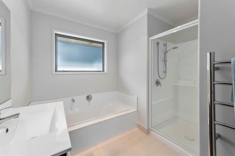 Photo of property in 61 Hamon Place, Pukehangi, Rotorua, 3015