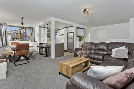 Photo of property in 2/41 Monarch Avenue, Hillcrest, Auckland, 0627