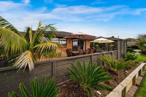 Photo of property in 6 Ashmore Drive, Frankleigh Park, New Plymouth, 4310