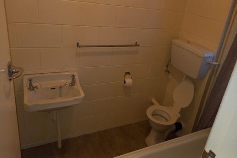 Photo of property in 6/7 Albert Street, Hamilton East, Hamilton, 3216