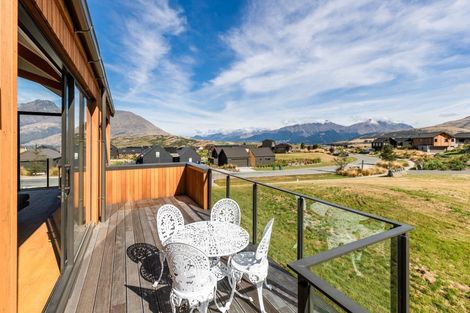 Photo of property in 19 Hackett Road, Jacks Point, Queenstown, 9371