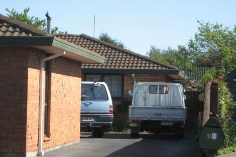 Photo of property in 2/3 Winters Road, Redwood, Christchurch, 8051