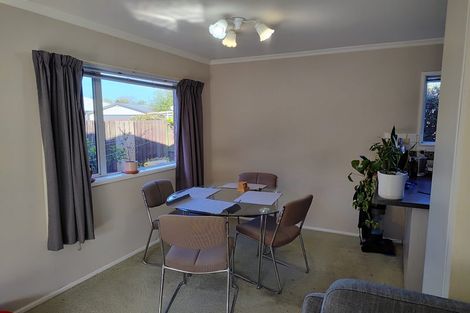 Photo of property in 21 Honeysuckle Place, Northcote, Christchurch, 8052