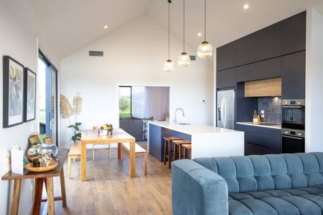 Photo of property in 18 Maataitai Road, Raglan, 3225