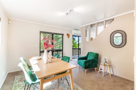Photo of property in 1/20 Reynolds Place, Torbay, Auckland, 0630