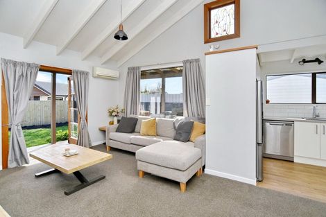 Photo of property in 2/10 Grenville Street, Waltham, Christchurch, 8011