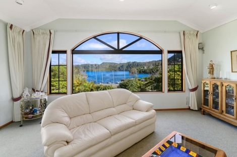 Photo of property in 3 Rangiuru Bay Road, Lake Tarawera, Rotorua, 3076