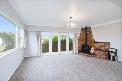 Photo of property in 175 Waimumu Road, Massey, Auckland, 0614